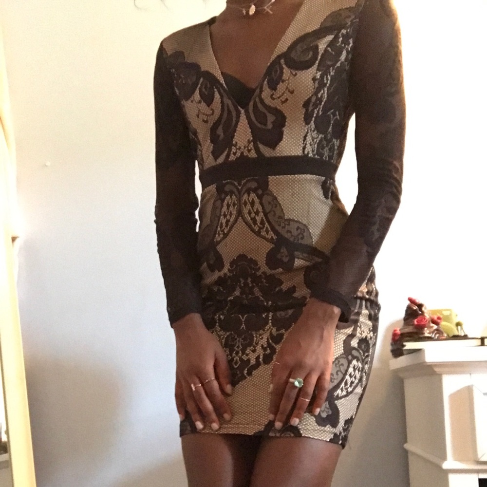 LACE BODYCON DRESS - Picture 4 of 6